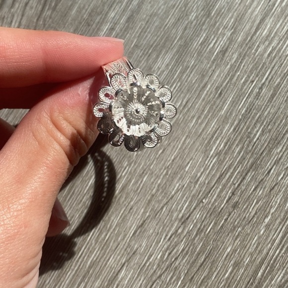 Artistry Tarakashi Floral Ring –925 Sterling Silver | Size 11 | Artisan Detail | - Picture 1 of 4